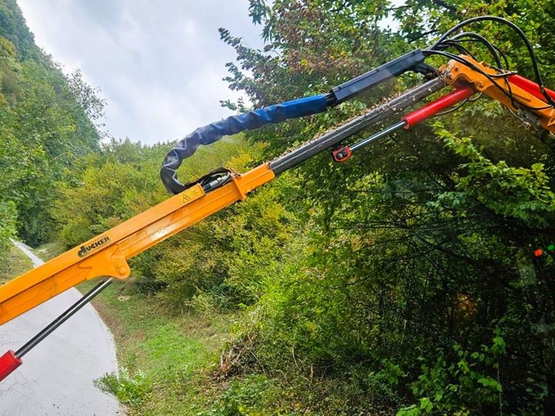 Orezivanje granja uz ceste