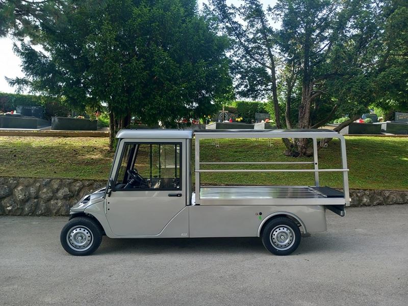 Nabavljeno električno vozilo za ispraćaj pokojnika