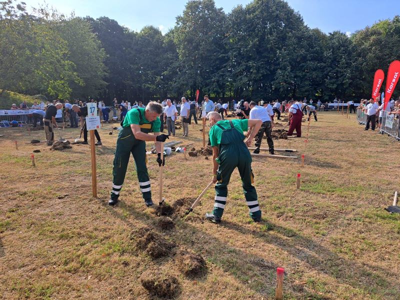 Radnici Komunalca sudjelovali na natjecanju grobara u Mađarskoj!