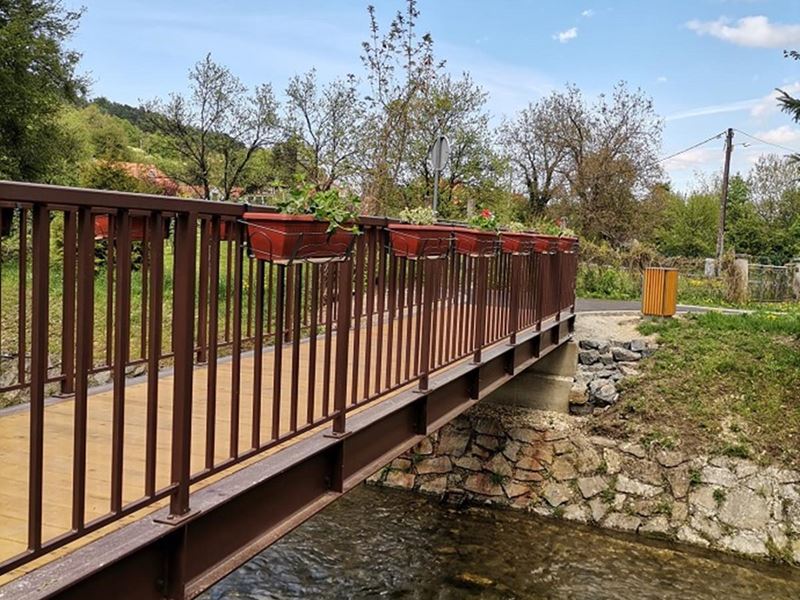 Postava žardinjera u centru grada